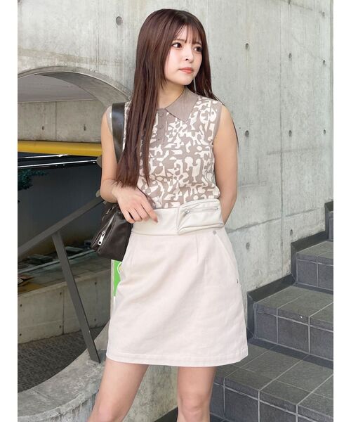 MURUA（ムルーア）の「フェイクレザーミニポケットミニスカート（スカート・レディース・ブラック/アイボリー・2/1）」の13枚目の写真