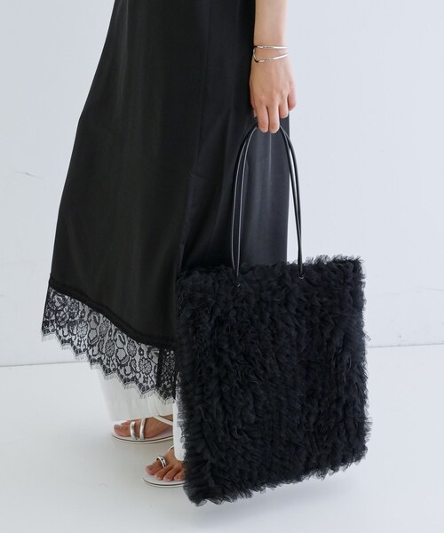 GALLEST（ギャレスト）の「フリルチュールトートバッグ（トートバッグ・レディース・ブラック/ホワイト・00）」の2枚目の写真