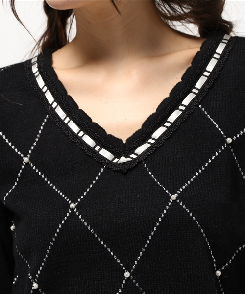 axes femme（アクシーズファム）の「ラメライン入ダイヤ柄プルオーバー（ニット/セーター・レディース・キナリ/ピンク/ブラック・MEDIUM）」の9枚目の写真