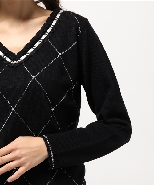 axes femme（アクシーズファム）の「ラメライン入ダイヤ柄プルオーバー（ニット/セーター・レディース・キナリ/ピンク/ブラック・MEDIUM）」の10枚目の写真