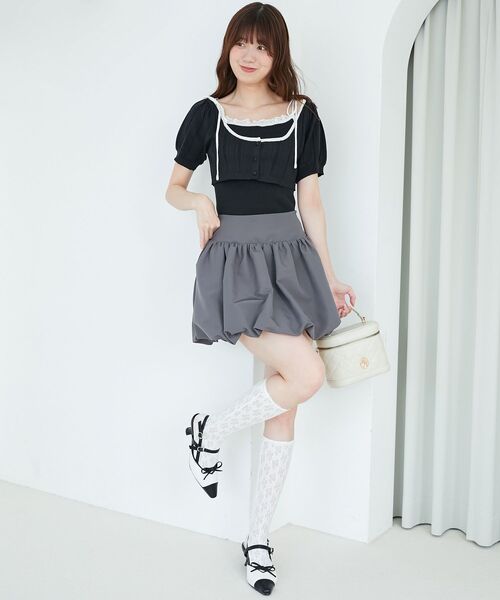 MAJESTIC LEGON（マジェスティックレゴン）の「キャミ＆バイカラークロップドカーデ（カーディガン/ボレロ・レディース・ブラック/グレー/アイボリー・MEDIUM）」の13枚目の写真