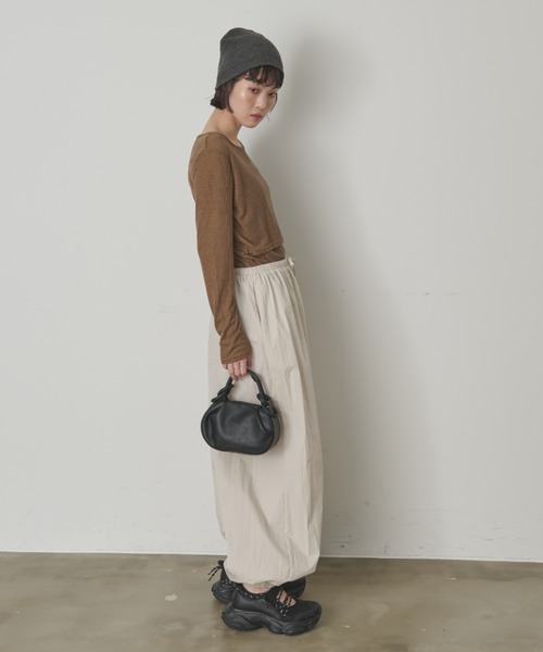 full/fill.（フルフィル）の「カットアウトシアーレイヤードT（Tシャツ/カットソー・レディース・ホワイト/ブラウン・FREE）」の16枚目の写真