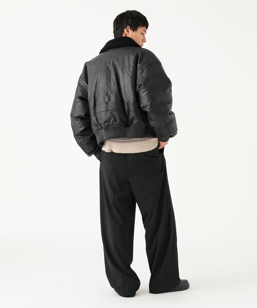 BEAMS(ビームス)の「ワイドショートフィット G-1 シープレザー ダウンジャケット(ダウンジャケット/コート・メンズ・ブラック/ダークブラウン・S/M/L/XL)」の10枚目の写真