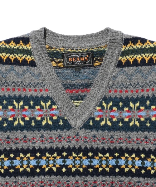 BEAMS PLUS(ビームスプラス)の「Knit Vest Fair isle Pattern(ベスト・メンズ・グレー/ライトブラウン・XL/L/M/S)」の6枚目の写真