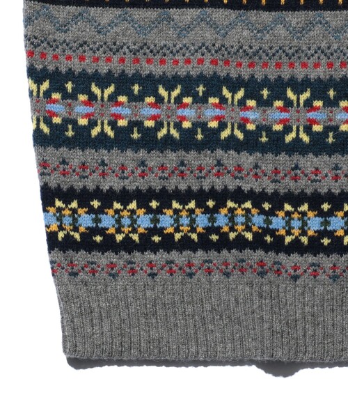 BEAMS PLUS(ビームスプラス)の「Knit Vest Fair isle Pattern(ベスト・メンズ・グレー/ライトブラウン・XL/L/M/S)」の8枚目の写真