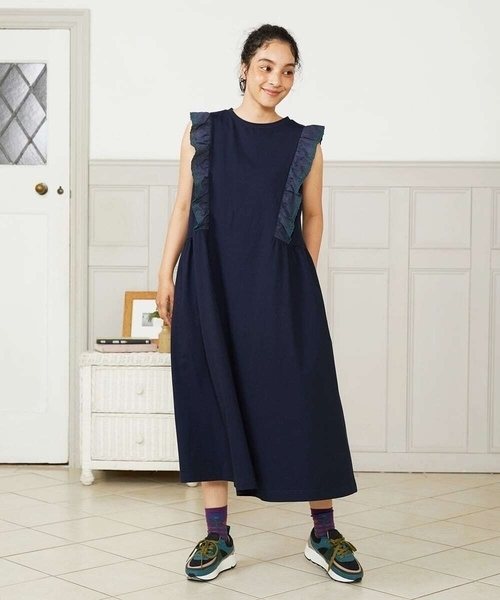 Hiedra 刺繍フリル付きノースリーブワンピース（ワンピース
