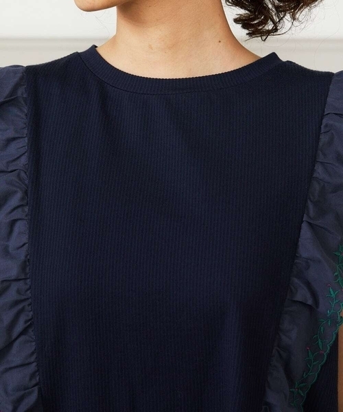Jocomomola（ホコモモラ）の「Hiedra 刺繍フリル付きノースリーブワンピース（ワンピース・レディース・サンドベージュ/ネイビー・40）」の5枚目の写真