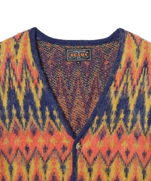 BEAMS PLUS（ビームスプラス）の「ダブル ジャカード シェブロン パターン カーディガン（カーディガン/ボレロ・メンズ・ネイビー/レッド・XL/L/M/S）」の15枚目の写真
