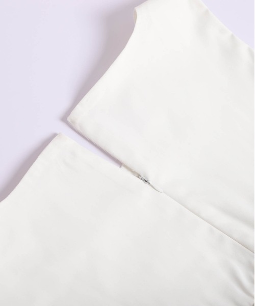AMELY（エミリー）の「ティアードレーストップス（Tシャツ/カットソー・レディース・ホワイト/ブラック・フリー）」の4枚目の写真