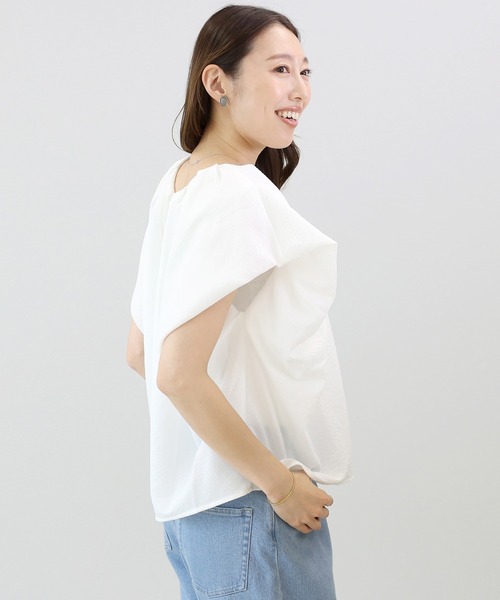 Aletta vita(アレッタビータ)の「変わり織り袖バルーンブラウス(シャツ/ブラウス・レディース・オフホワイト/ブラック・M)」の21枚目の写真