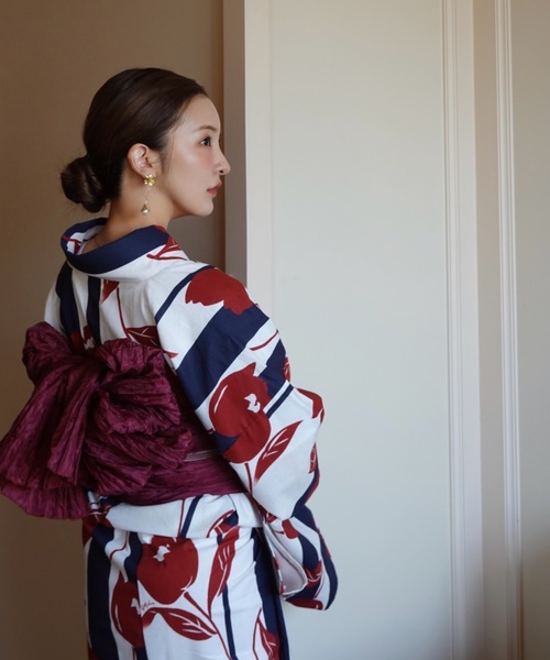 Rosy luce(ロージールーチェ)の「Rosy 花柄浴衣(浴衣・レディース・ネイビー/ホワイト・FREE)」の8枚目の写真