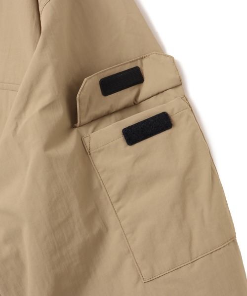 THE NORTH FACE(ザノースフェイス)の「THE NORTH FACE Field Utility Jacket / ザ・ノース・フェイス フィールド ユーティリティー ジャケット(その他アウター・メンズ・ホワイト/カーキ・L/M/S/XL)」の5枚目の写真