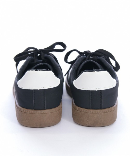 clear（クリア）の「ダブルラインスニーカー[着回し抜群 軽量 ベーシック]≪SS新作≫（スニーカー・レディース・オフホワイト/ブラック・L/M）」の7枚目の写真