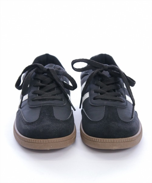 clear（クリア）の「ダブルラインスニーカー[着回し抜群 軽量 ベーシック]≪SS新作≫（スニーカー・レディース・オフホワイト/ブラック・L/M）」の8枚目の写真