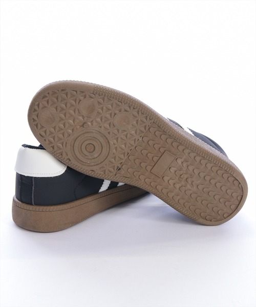 clear（クリア）の「ダブルラインスニーカー[着回し抜群 軽量 ベーシック]≪SS新作≫（スニーカー・レディース・オフホワイト/ブラック・L/M）」の9枚目の写真