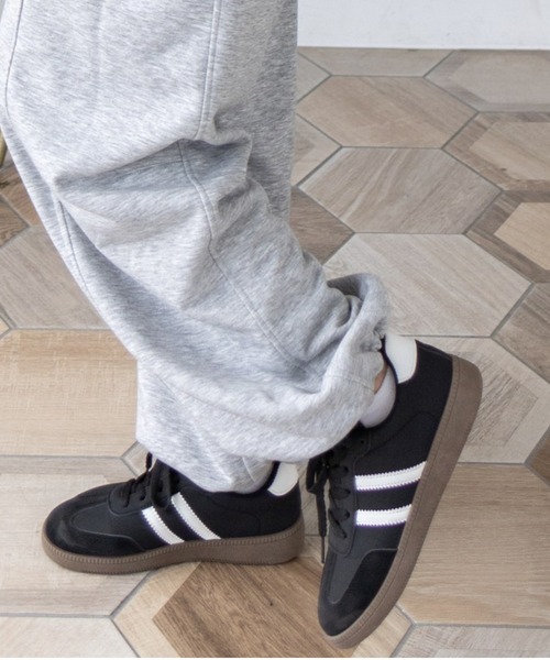 clear（クリア）の「ダブルラインスニーカー[着回し抜群 軽量 ベーシック]≪SS新作≫（スニーカー・レディース・オフホワイト/ブラック・L/M）」の13枚目の写真