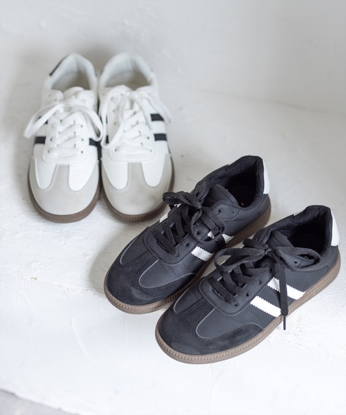 clear（クリア）の「ダブルラインスニーカー[着回し抜群 軽量 ベーシック]≪新色追加≫（スニーカー・レディース・オフホワイト/ブラック/ピンク・L/M）」の16枚目の写真