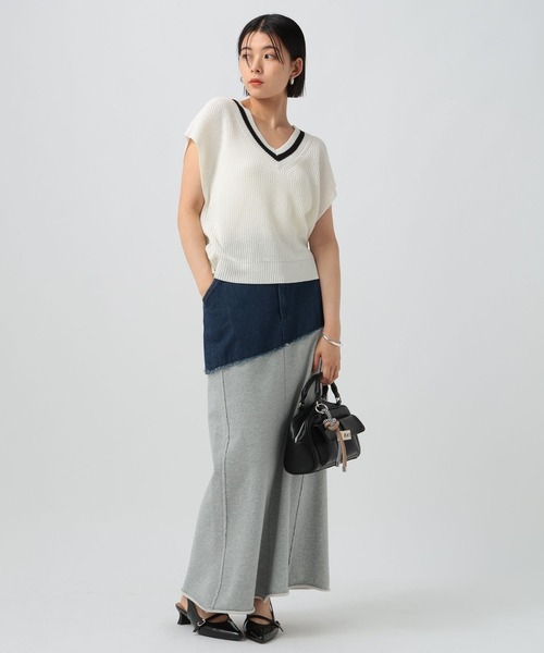 BAYFLOW（ベイフロー）の「[ストレッチ入りで動きやすい]異素材キリカエスカート（スカート・レディース・ブラック/インディゴブルー・FREE）」の15枚目の写真