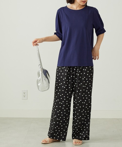 BELLUNA PLUS(ベルーナ)の「ヒンヤリ!袖タックデザインプルオーバー(Tシャツ/カットソー・レディース・グレイッシュベージュ/フューシャピンク/ロイヤルブルー・X-LARGE/LARGE/MEDIUM)」の17枚目の写真