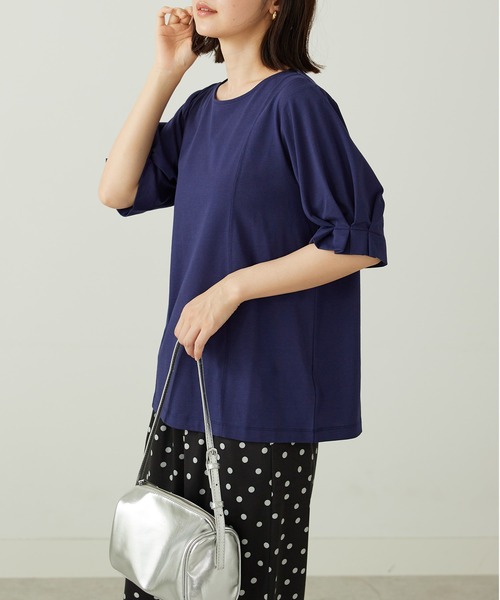 BELLUNA PLUS(ベルーナ)の「ヒンヤリ!袖タックデザインプルオーバー(Tシャツ/カットソー・レディース・グレイッシュベージュ/フューシャピンク/ロイヤルブルー・X-LARGE/LARGE/MEDIUM)」の18枚目の写真