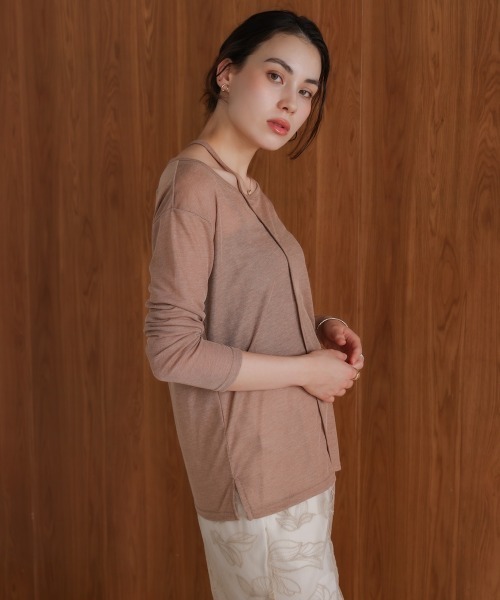 Bou Jeloud(ブージュルード)の「スラブシアーデザインプルオーバー(Tシャツ/カットソー・レディース・ブラウン/ブラック/ブルー/ライトグレー・38)」の14枚目の写真