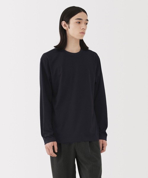 無印良品（ムジルシリョウヒン）の「紳士　天竺編みクルーネック長袖Ｔシャツ（Tシャツ/カットソー・メンズ・ブラック/スモークピンク/スモーキーグリーン系/ホワイト/ダークネイビー/ブルー系・S/M/L/XL）」の4枚目の写真