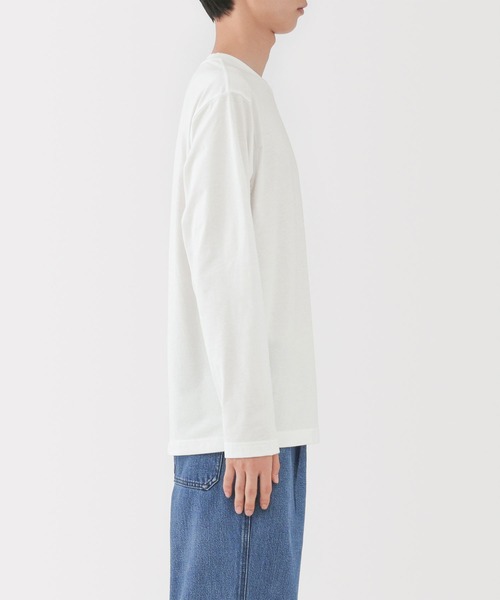 無印良品（ムジルシリョウヒン）の「紳士　天竺編みクルーネック長袖Ｔシャツ（Tシャツ/カットソー・メンズ・ブラック/スモークピンク/スモーキーグリーン系/ホワイト/ダークネイビー/ブルー系・S/M/L/XL）」の8枚目の写真