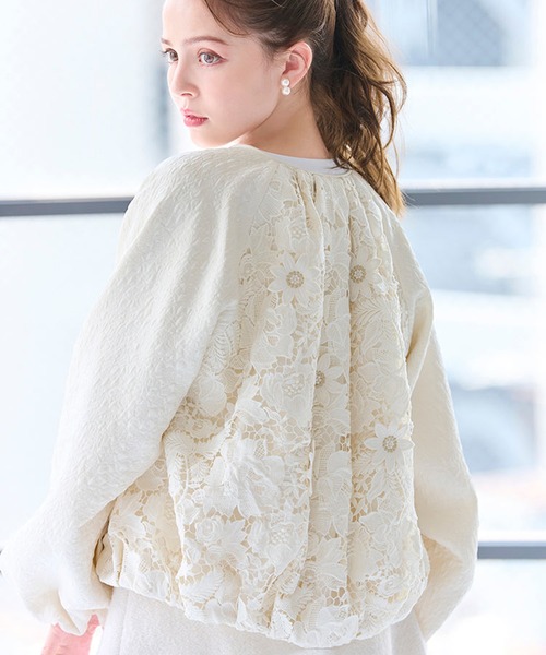 Chesty フラワー刺繍ジャガードトップス　White０サイズ Chesty チェスティ パフスリーブ フラワー刺繍 ジャガード トップス