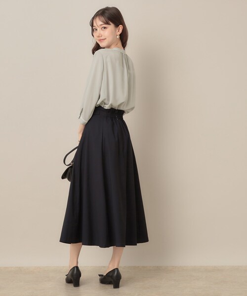couture brooch(クチュールブローチ)の「【6分袖・通勤】配色ジョーゼットブラウス(シャツ/ブラウス・レディース・グレー系4/アイボリー系4/ネイビー系4・40/38/42/36)」の16枚目の写真