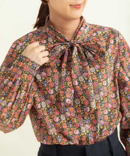 Dot&Stripes CHILD WOMAN(ドットアンドストライプス チャイルドウーマン)の「リバティ/LIBERTY ベゴニアボウタイブラウス(シャツ/ブラウス・レディース・ピンク/グリーン・FREE)」の10枚目の写真