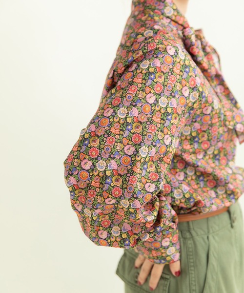 Dot&Stripes CHILD WOMAN(ドットアンドストライプス チャイルドウーマン)の「リバティ/LIBERTY ベゴニアボウタイブラウス(シャツ/ブラウス・レディース・ピンク/グリーン・FREE)」の5枚目の写真