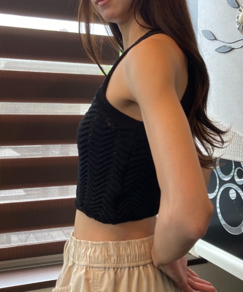 tolene(トレネ)の「透かし編み ホルターネック ノースリーブ ニットトップス(タンクトップ・レディース・ホワイト/イエロー/ブラック・FREE)」の22枚目の写真