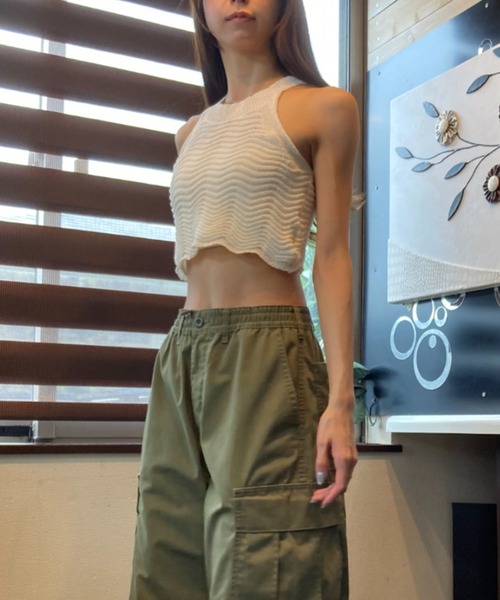 tolene(トレネ)の「透かし編み ホルターネック ノースリーブ ニットトップス(タンクトップ・レディース・ホワイト/イエロー/ブラック・FREE)」の9枚目の写真