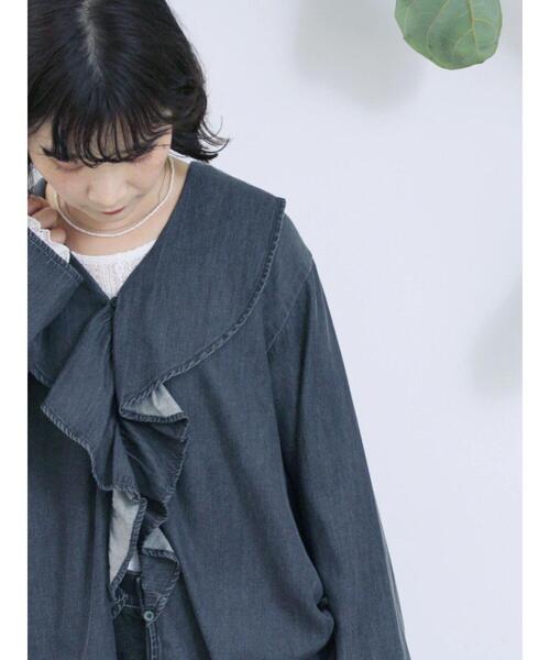 Samansa Mos2 blue（サマンサモスモスブルー）の「【ECO DENIM 】フリルブラウス（シャツ/ブラウス・レディース・ブルー/チャコールグレー/ネイビー・F）」の8枚目の写真