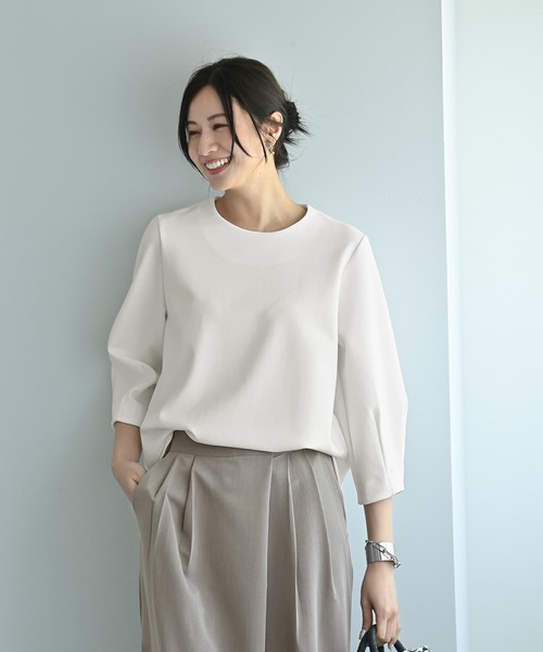 STYLE DELI(スタイルデリ)の「【Kana Oyama×BLK001】バックシャツ生地トップス/DELI size(Tシャツ/カットソー・レディース・ホワイト/ブラック・FREE)」の3枚目の写真