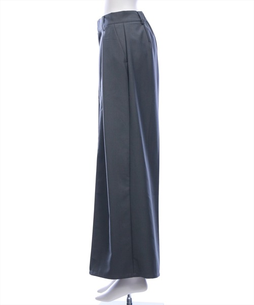 CLEAR BASIC（クリアベーシック）の「【低身長用サイズ有】タックデザインワイドパンツ[オフィスカジュアル 着回し抜群 大人]≪AW新作≫（その他パンツ・レディース・ベージュ系その他/ブラック/グレー・PF/F）」の18枚目の写真