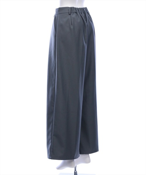 CLEAR BASIC（クリアベーシック）の「【低身長用サイズ有】タックデザインワイドパンツ[オフィスカジュアル 着回し抜群 大人]≪AW新作≫（その他パンツ・レディース・ベージュ系その他/ブラック/グレー・PF/F）」の19枚目の写真