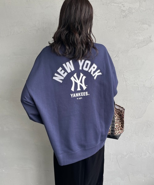 MLB（メジャーリーグベースボール）の「[FANATICS/ファナティクス] 別注 MLBロゴ バックプリントスウェット（スウェット・レディース・ブラック/ブラウン/ネイビー・S/M/L/XL/XXL）」の17枚目の写真