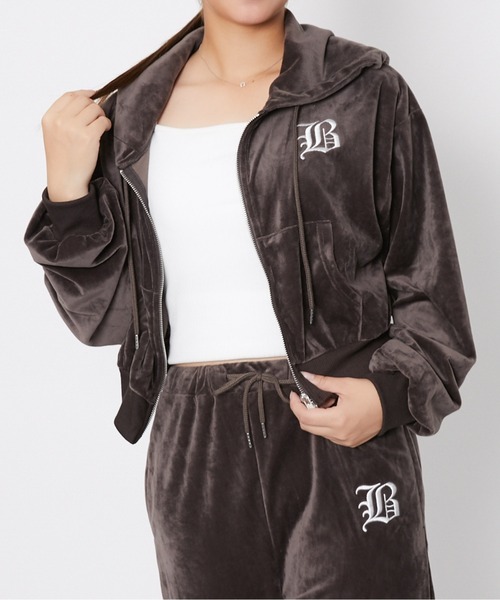 セール】《ベロア×ロゴ刺繍》レディース ジップパーカー フーディ