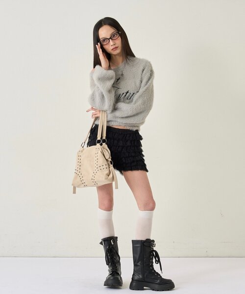 WHO'S WHO gallery（フーズフーギャラリー）の「シャギーロゴオフショルニット（ニット/セーター・レディース・ホワイト/ブラック/サックスブルー/グレー/ネイビー・FREE）」の11枚目の写真