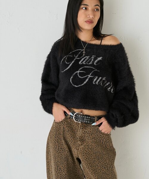 WHO'S WHO gallery（フーズフーギャラリー）の「シャギーロゴオフショルニット（ニット/セーター・レディース・ホワイト/ブラック/サックスブルー/グレー/ネイビー・FREE）」の22枚目の写真