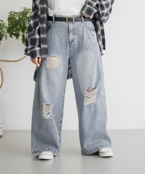 CLETTE(クレット)の「CLETTEオリジナルダメージデニムワイドパンツ(その他パンツ・レディース・ブルー/ブラック/サックスブルー・4L/3L/LL)」の16枚目の写真