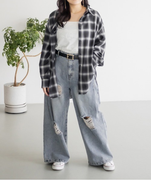CLETTE(クレット)の「CLETTEオリジナルダメージデニムワイドパンツ(その他パンツ・レディース・ブルー/ブラック/サックスブルー・4L/3L/LL)」の15枚目の写真