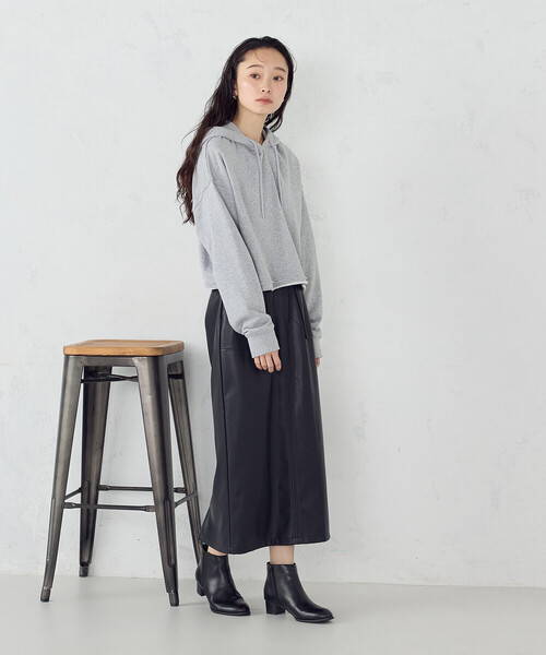 COMME CA ISM（コムサイズム）の「ショート丈　パーカー（パーカー・レディース・ネイビー/グレー・SMALL/MEDIUM/LARGE/X-LARGE）」の4枚目の写真