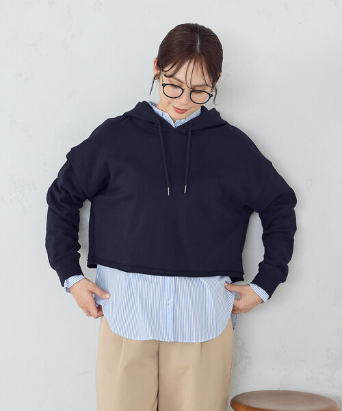 COMME CA ISM（コムサイズム）の「ショート丈　パーカー（パーカー・レディース・ネイビー/グレー・SMALL/MEDIUM/LARGE/X-LARGE）」の13枚目の写真