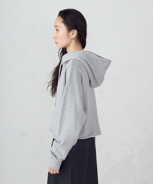 COMME CA ISM（コムサイズム）の「ショート丈　パーカー（パーカー・レディース・ネイビー/グレー・SMALL/MEDIUM/LARGE/X-LARGE）」の16枚目の写真