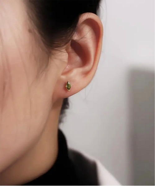 Burner(バーナー)の「【blatto 925silver】シルバー925 マーキスカットストーン スタッドピアス esm-pierce-43-10【RBTS】(ピアス(両耳用)・レディース・シルバー/ゴールド・FREE)」の4枚目の写真