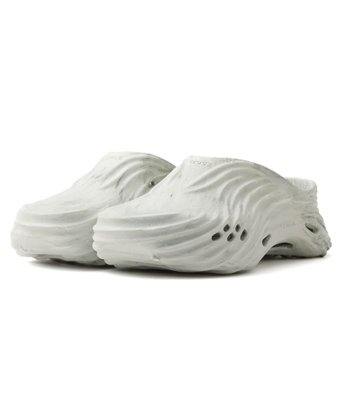 crocs（クロックス）の「crocs Echo Watercolor Marbled Wave / クロックス エコー ウォーターカラー マーブル ウェーブ（サンダル・メンズ・カーキ・28.0cm/27.0cm/26.0cm/25.0cm）」の2枚目の写真