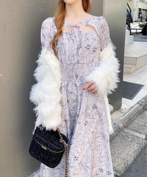 INGNI（イング）の「【WEB限定】デコルテオープン花柄ワンピース（ワンピース・レディース・ピンク/グレー/アイボリー・M）」の17枚目の写真