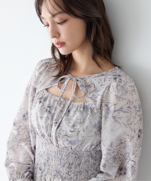 INGNI（イング）の「【WEB限定】デコルテオープン花柄ワンピース（ワンピース・レディース・ピンク/グレー/アイボリー・M）」の20枚目の写真